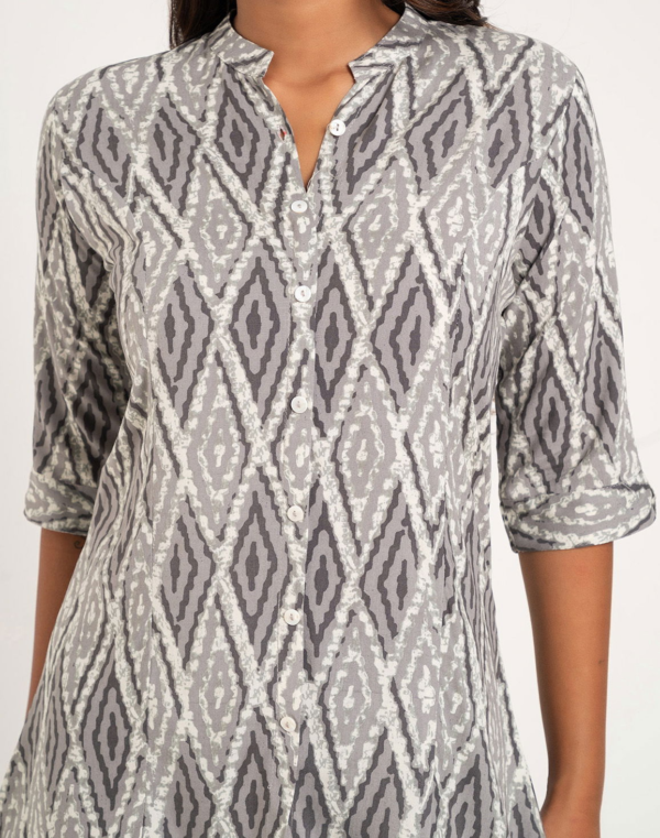 MODANIZA Women's Kurta - Image 4