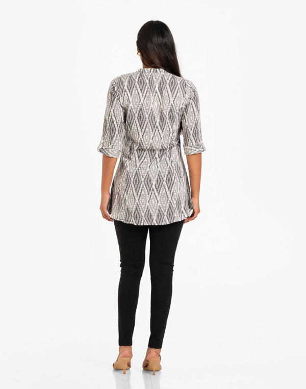 MODANIZA Women's Kurta - Image 3