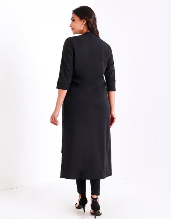 Mandarin Collar Kurtha with Front Slit - Image 3